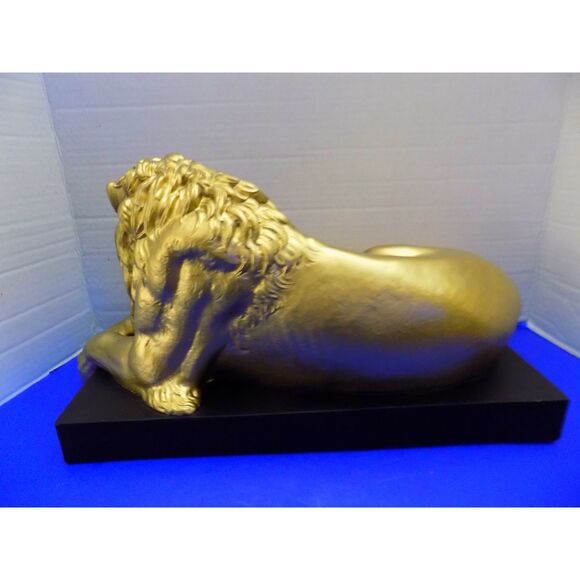 NEW Majestic Lion King Statue Figurine Wild Animal Gold Cat Leo - Picture 4 of 10